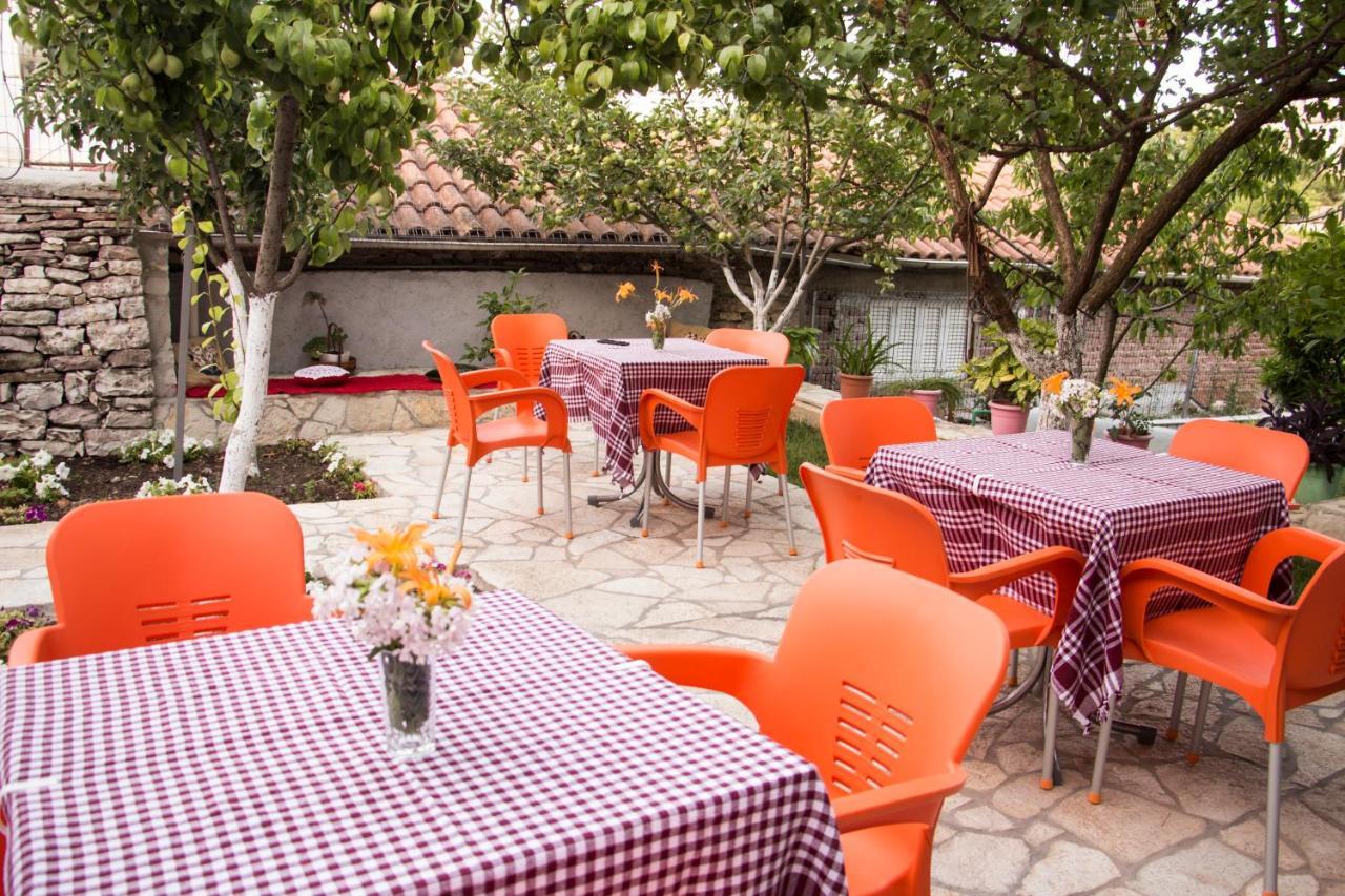"Mani Guest House" Gjirokastër Exteriér fotografie