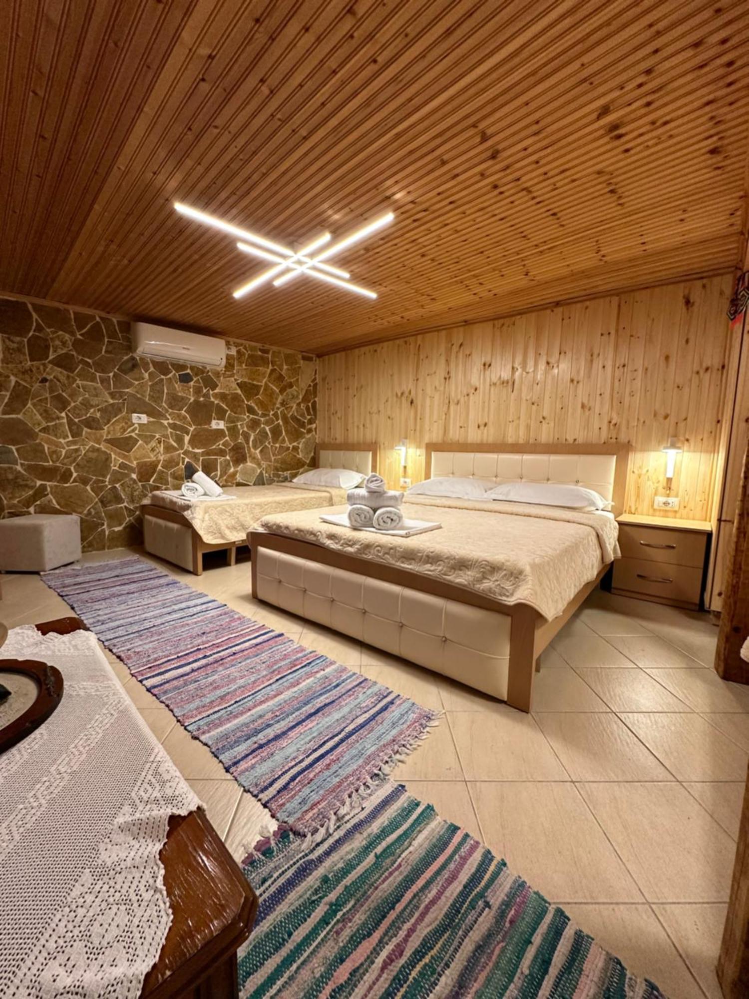 "Mani Guest House" Gjirokastër Exteriér fotografie