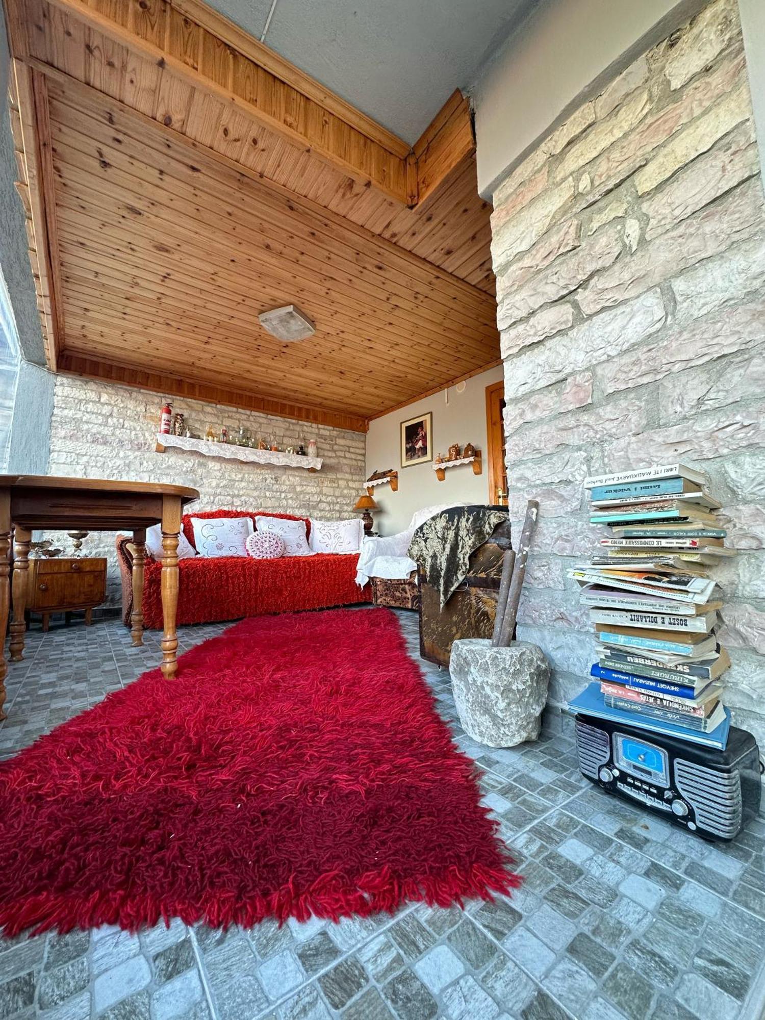 "Mani Guest House" Gjirokastër Exteriér fotografie